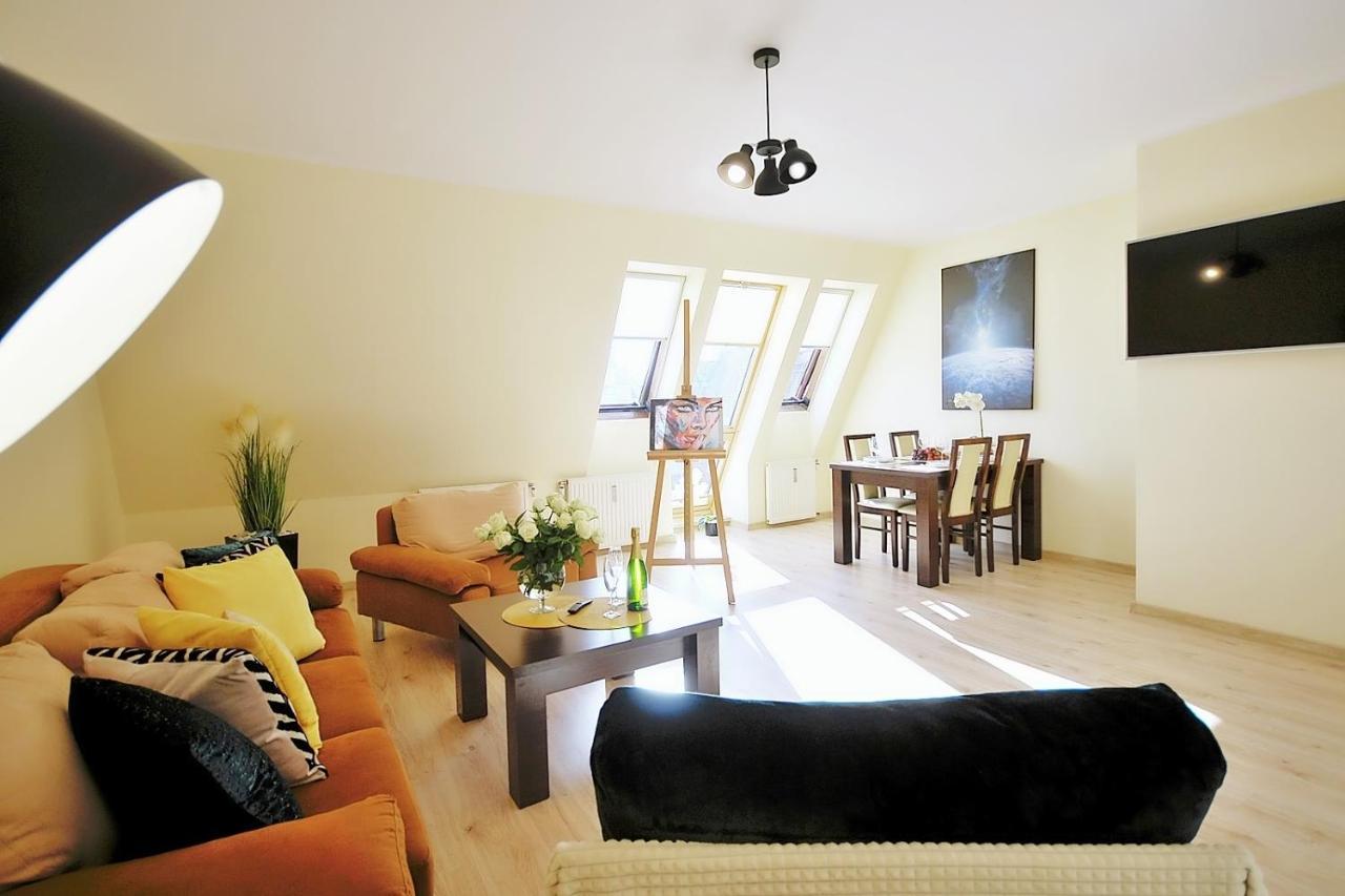 50 M Do Plazy Thobruk Apartamenty Piekna Dama Z Kolobrzegu Exteriör bild