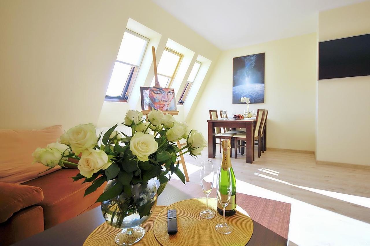 50 M Do Plazy Thobruk Apartamenty Piekna Dama Z Kolobrzegu Exteriör bild