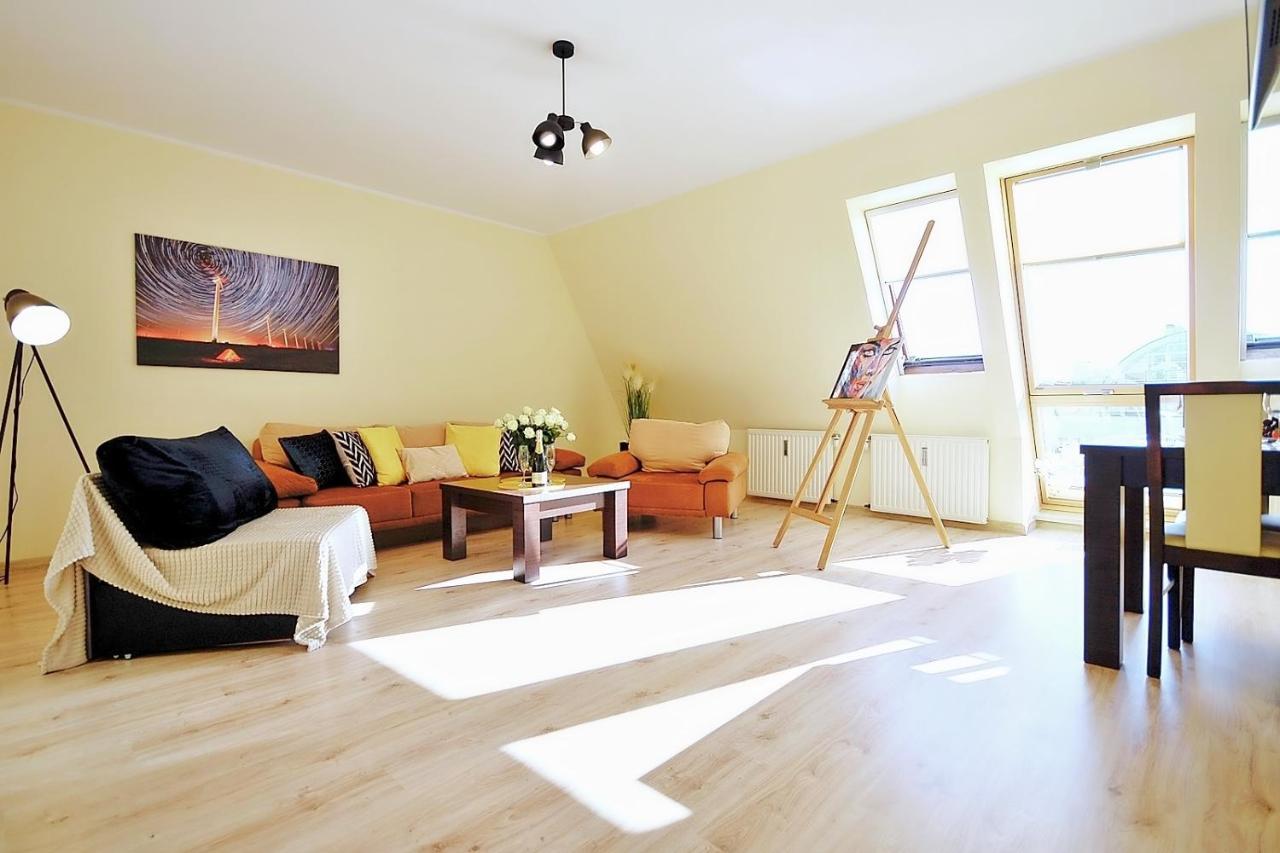 50 M Do Plazy Thobruk Apartamenty Piekna Dama Z Kolobrzegu Exteriör bild