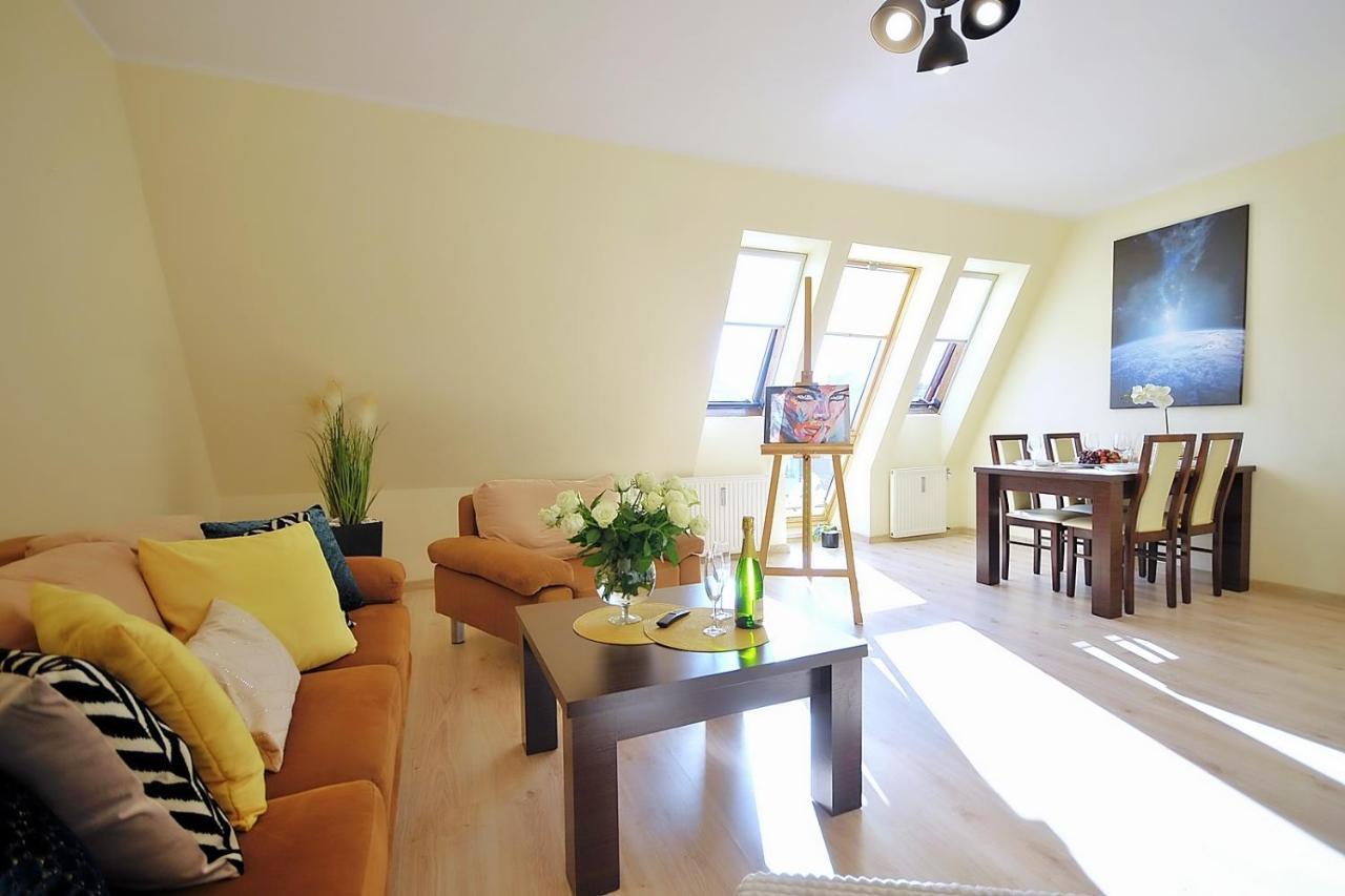 50 M Do Plazy Thobruk Apartamenty Piekna Dama Z Kolobrzegu Exteriör bild